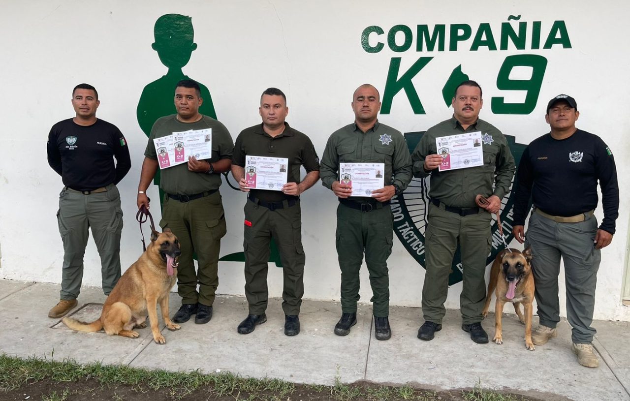 ELEMENTOS DE LA UNIDAD K9 OBTIENEN CERTIFICACIÓN COMO MANEJADORES CANINOS