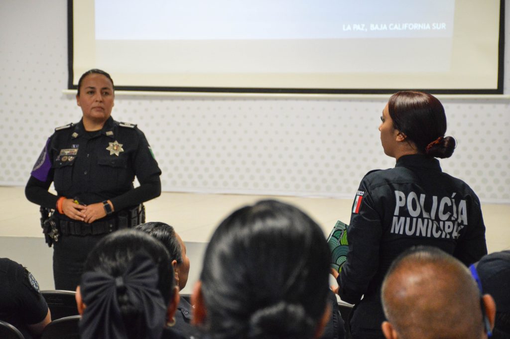 POLICÍAS MUNICIPALES SON CAPACITADOS EN ATENCIÓN POLICIAL CON PERSPECTIVA DE GÉNERO