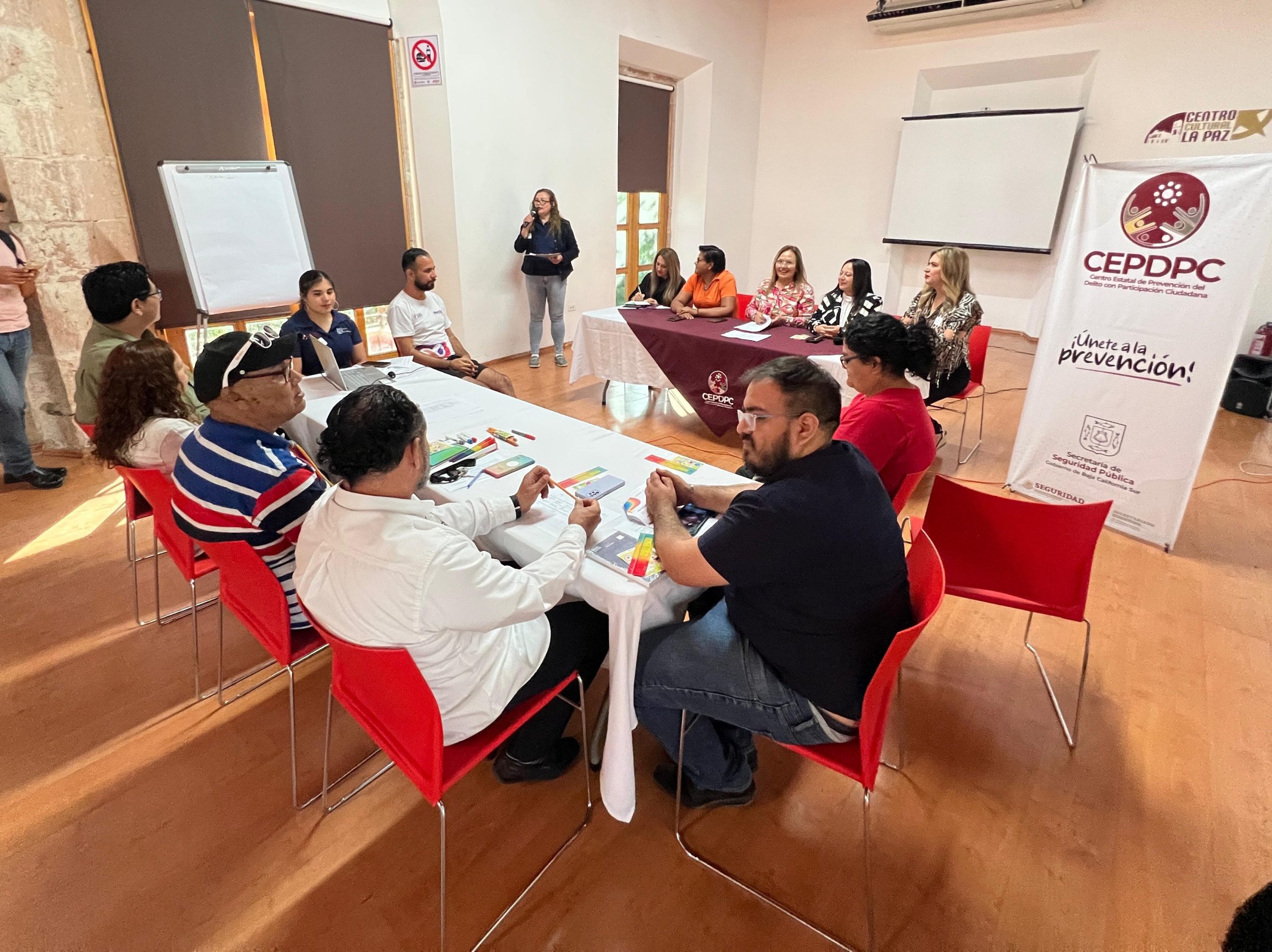REALIZA SSPE MESAS DE DIÁLOGO PARA PREVENIR LA DISCRIMINACIÓN HACIA LA COMUNIDAD LGBTTTIQ+