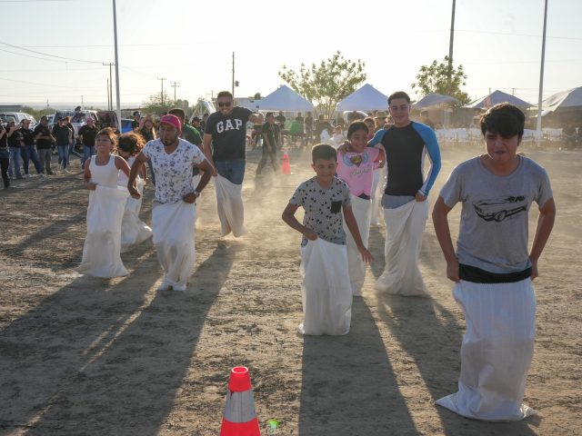 CELEBRA GRUPOS DE AMIGOS DEL BIENESTAR DE LA SSPE A PADRES DE LA COLONIA VALLE DORADO
