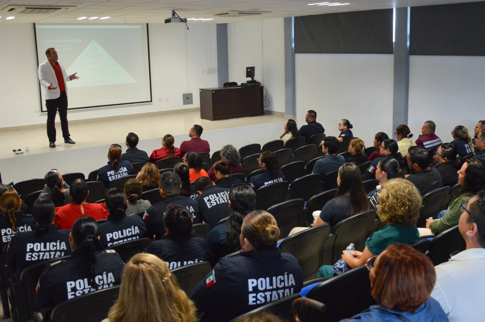 ACERCAN PLÁTICA PARA LA PREVENCIÓN DEL SUICIDIO A PERSONAL DE SEGURIDAD PÚBLICA