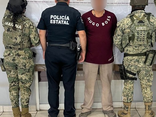 EN OPERATIVO BOM SE ASEGURA A PERSONA ARMADA EN LA CARRETERA LA PAZ-LOS PLANES