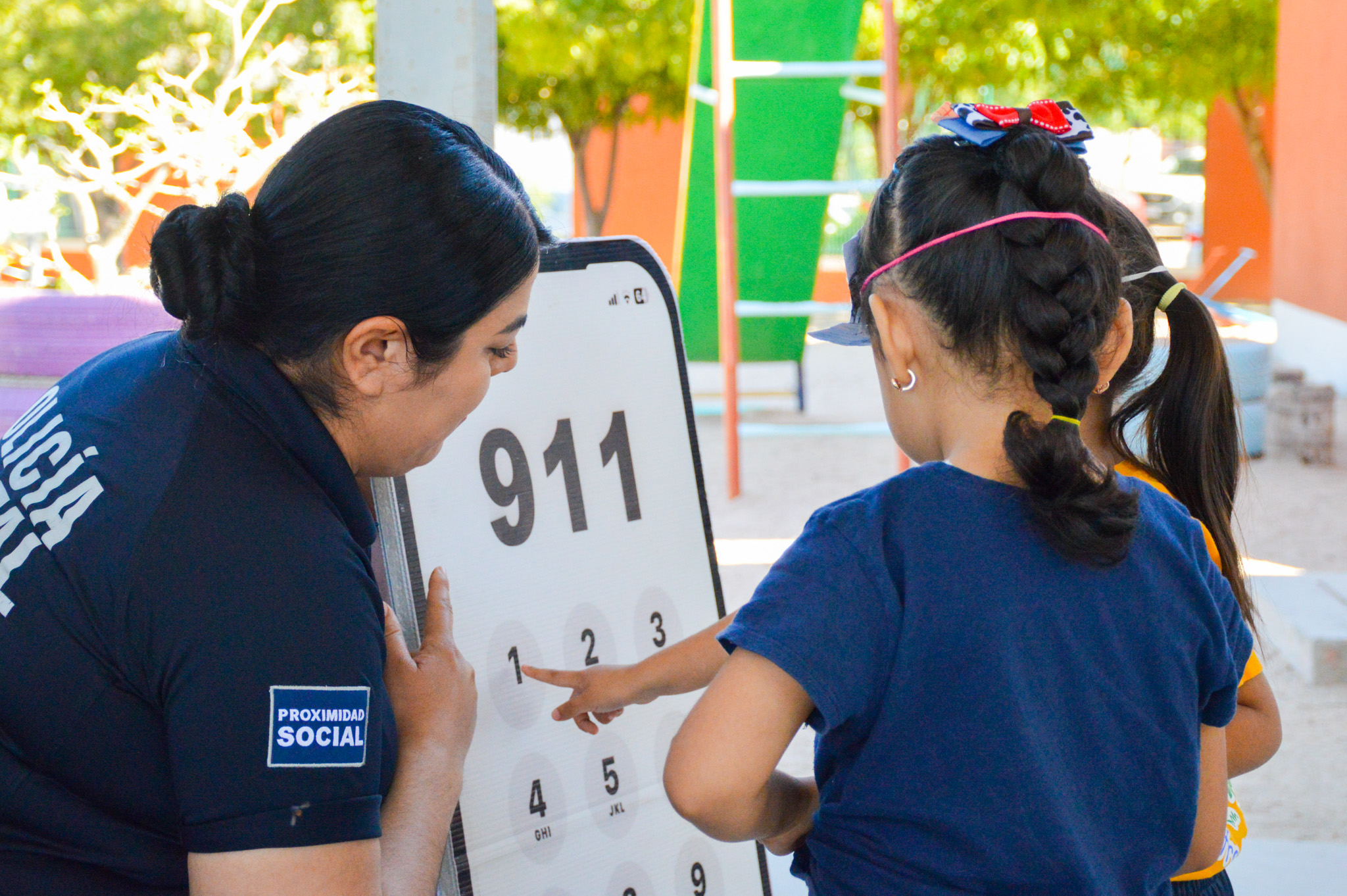 CON EL TEMA EL POLICÍA ES MI AMIGO, PROMUEVEN EN NIÑAS Y NIÑOS EL AUTOCUIDADO EN ESCUELAS